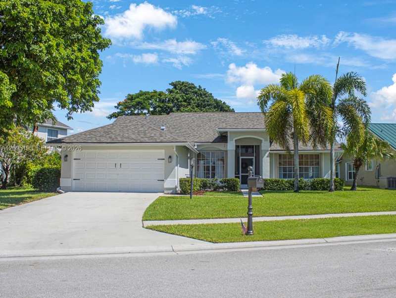 12911 Upper Cove Dr, Wellington FL 33414