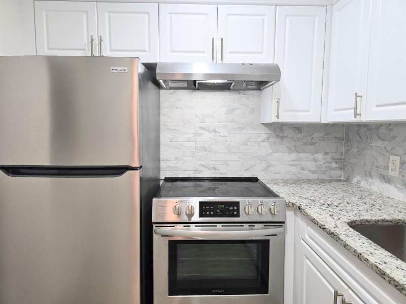 204 CANTERBURY I, West Palm Beach FL 33417