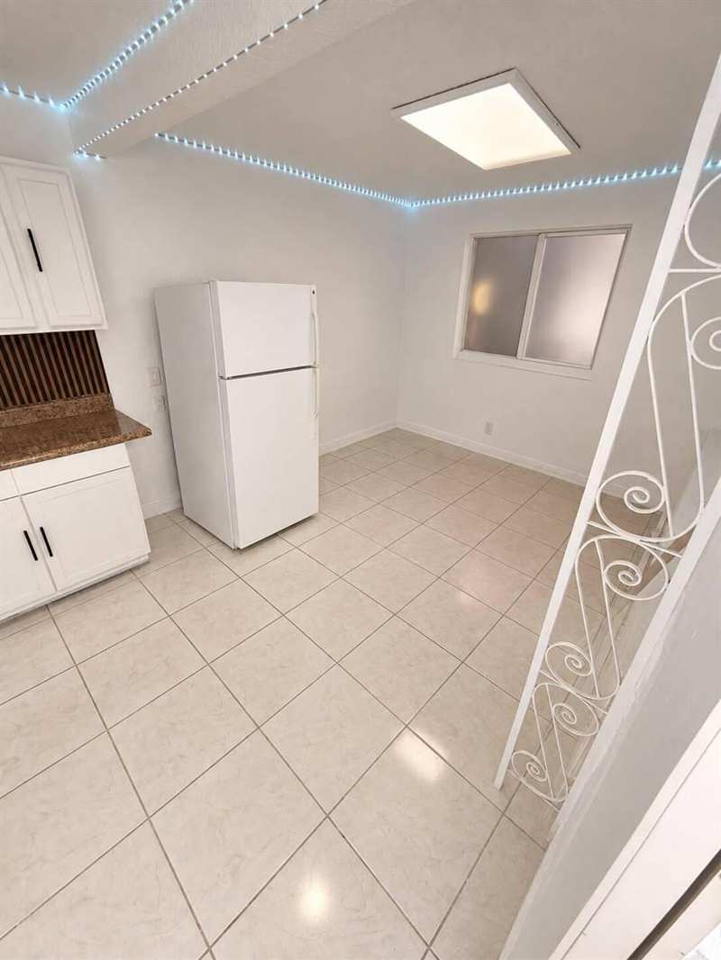 872 HARTH Drive, West Palm Beach FL 33415