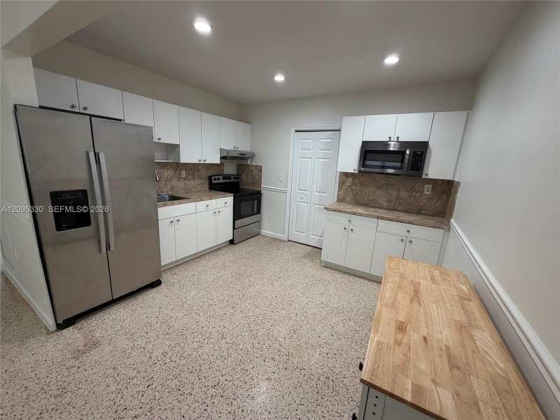 1047 SW 76th Ave # 1045, Miami FL 33144