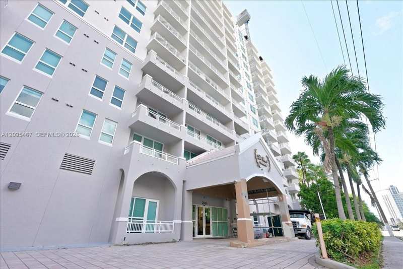 2665 SW 37th Ave # 211, Miami FL 33133
