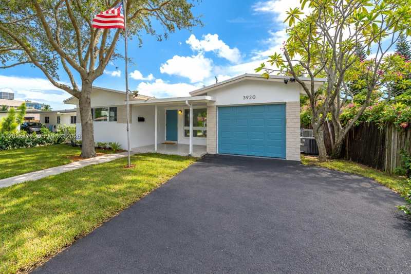 3920 Hayes St, Hollywood FL 33021