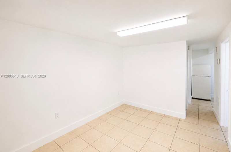 2300 W Flagler St # 21A, Miami FL 33135