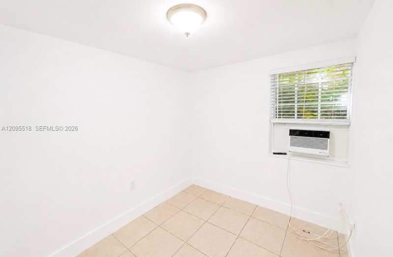 2300 W Flagler St # 21A, Miami FL 33135
