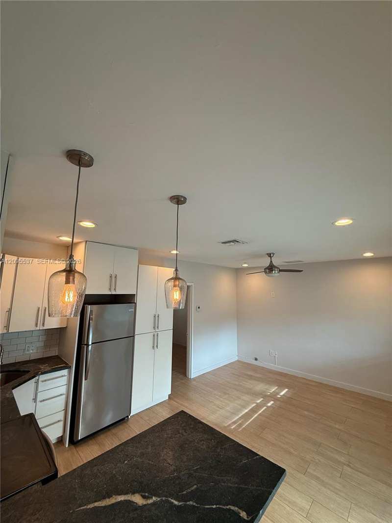 1280 NE 105th St # 3, Miami Shores FL 33138