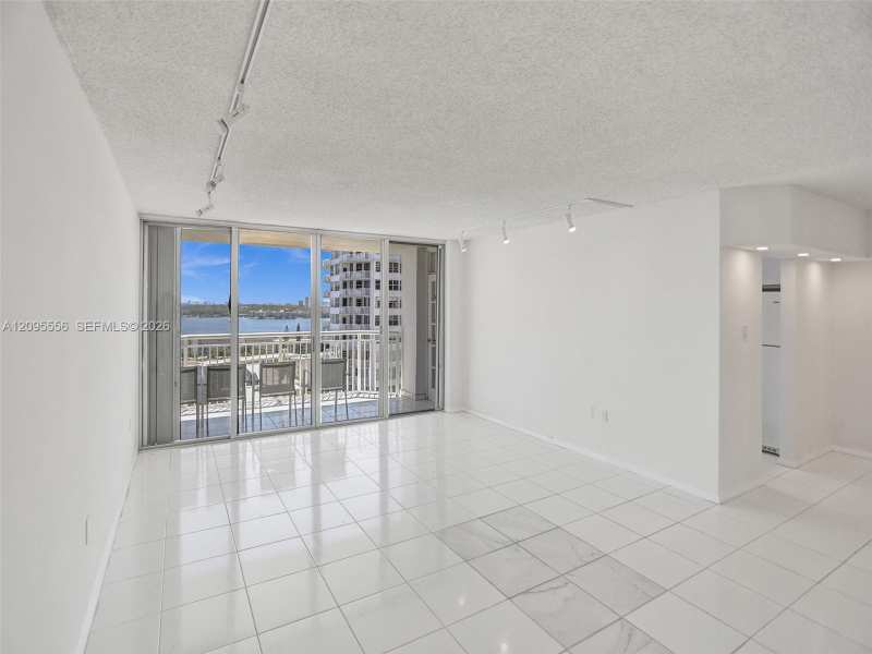 18071 BISCAYNE BLVD # 1701, Aventura FL 33160