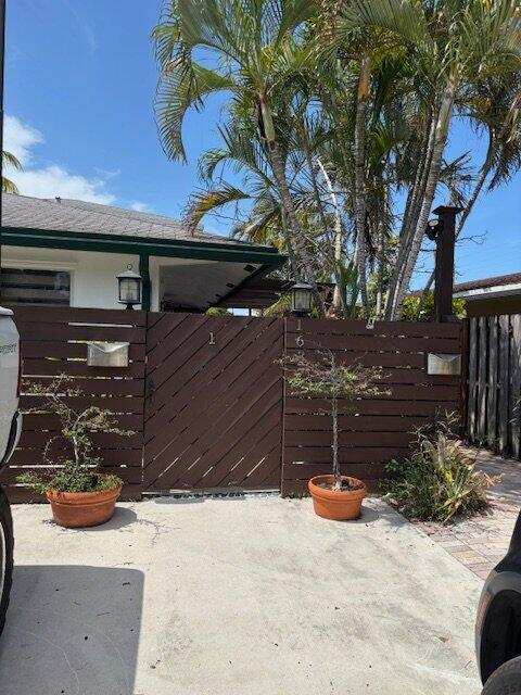1637 NE 5th Street # 2, Fort Lauderdale FL 33301