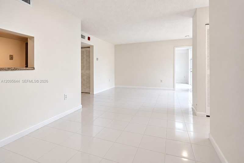 11750 SW 18th St # I, Miami FL 33175