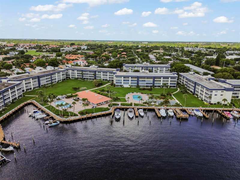 3351 SPANISH Trail # 413, Delray Beach FL 33483