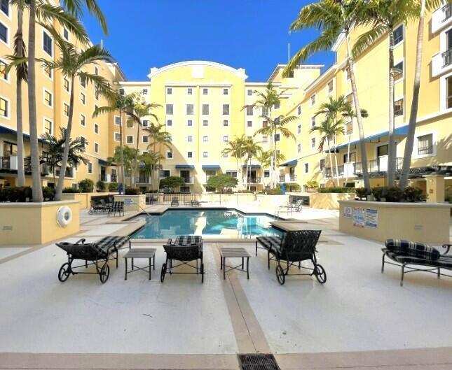8395 SW 73RD Avenue # 423, Miami FL 33143