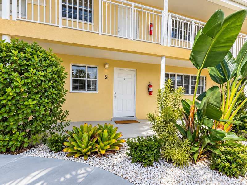 405 SOUTHWIND Drive # 2, North Palm Beach FL 33408