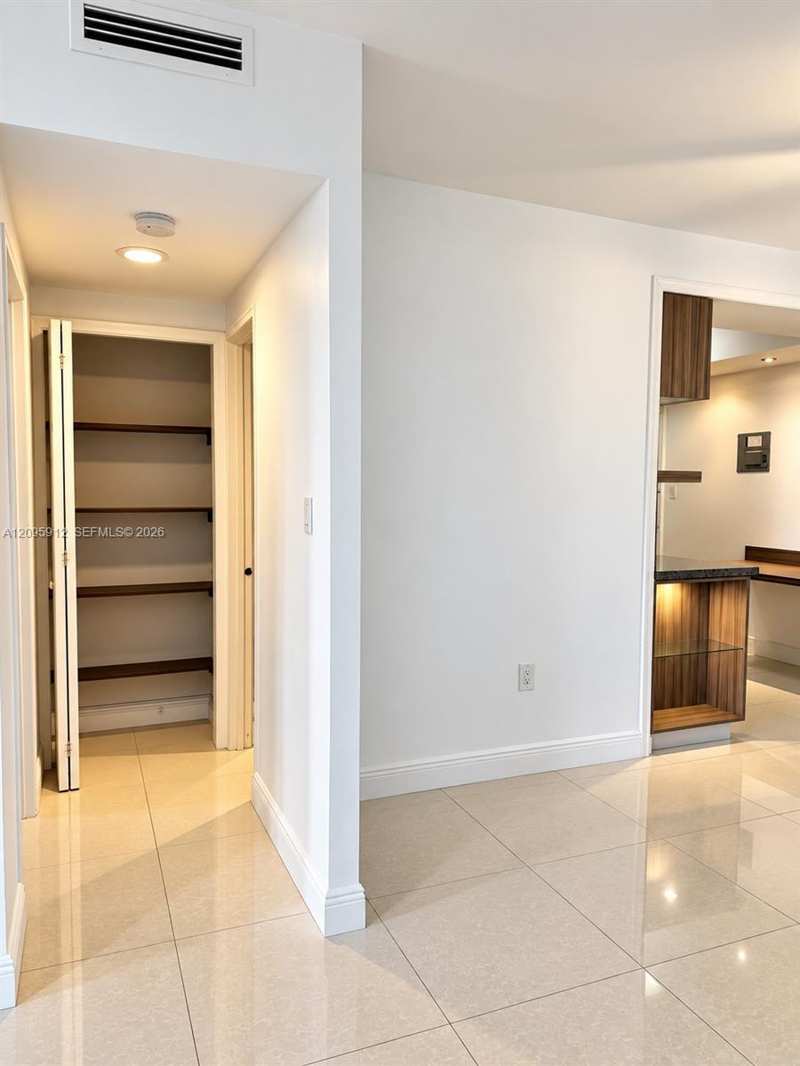 10185 Collins Ave # 203, Bal Harbour FL 33154