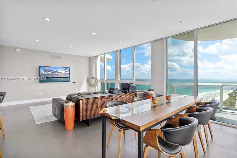 6365 Collins Ave # 4307, Miami Beach FL 33141