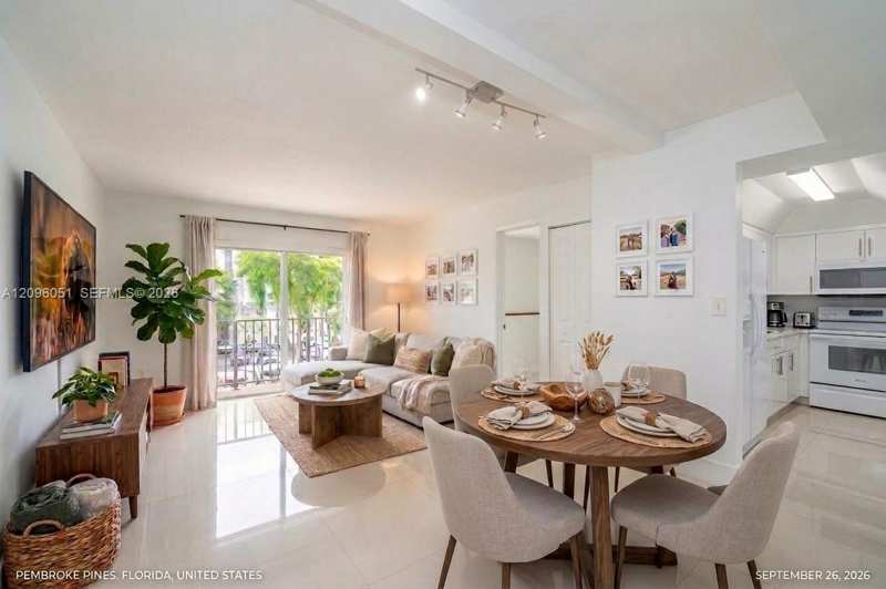 4709 NW 7th St # 9, Miami FL 33126
