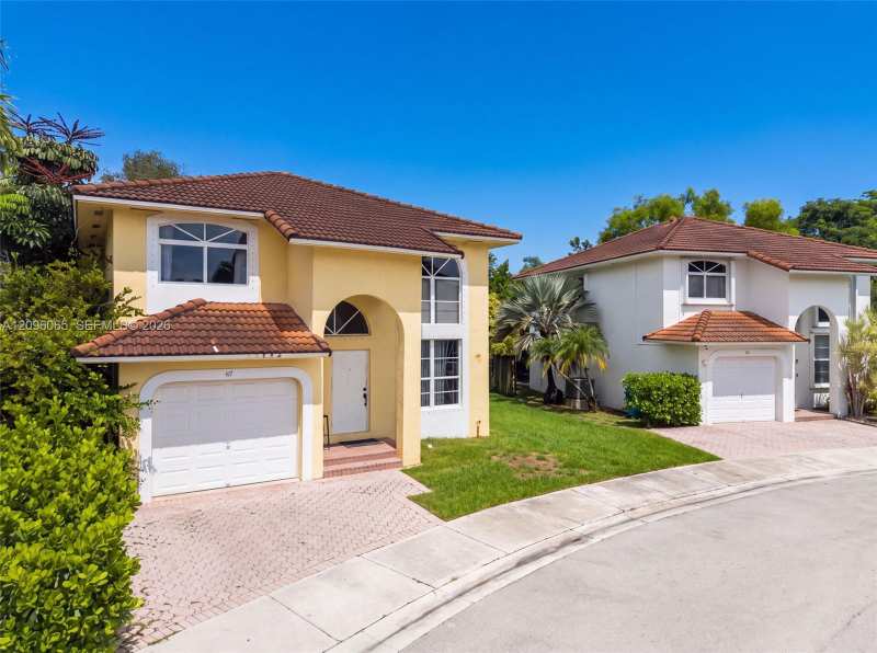 417 Kelly Ln, Weston FL 33326