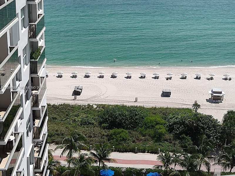 6039 Collins Ave # 1710, Miami Beach FL 33140