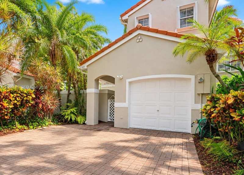 1601 Yellowheart Way, Hollywood FL 33019