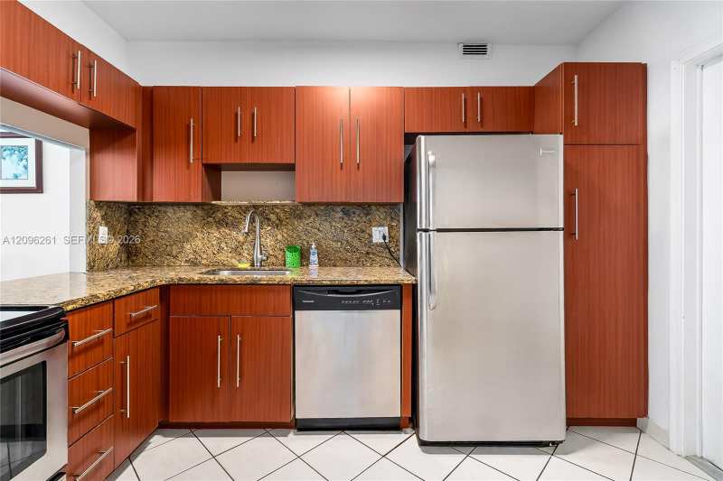 1801 S Ocean Dr, Hallandale Beach FL 33009