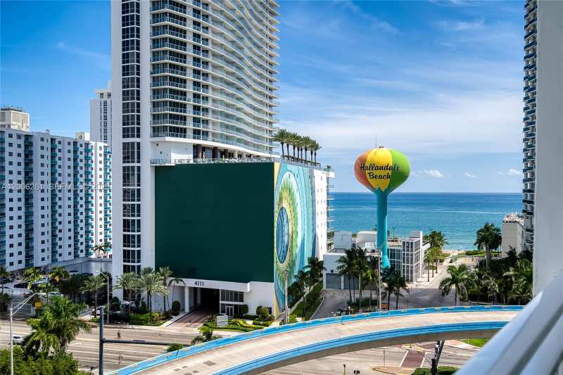 1801 S Ocean Dr, Hallandale Beach FL 33009