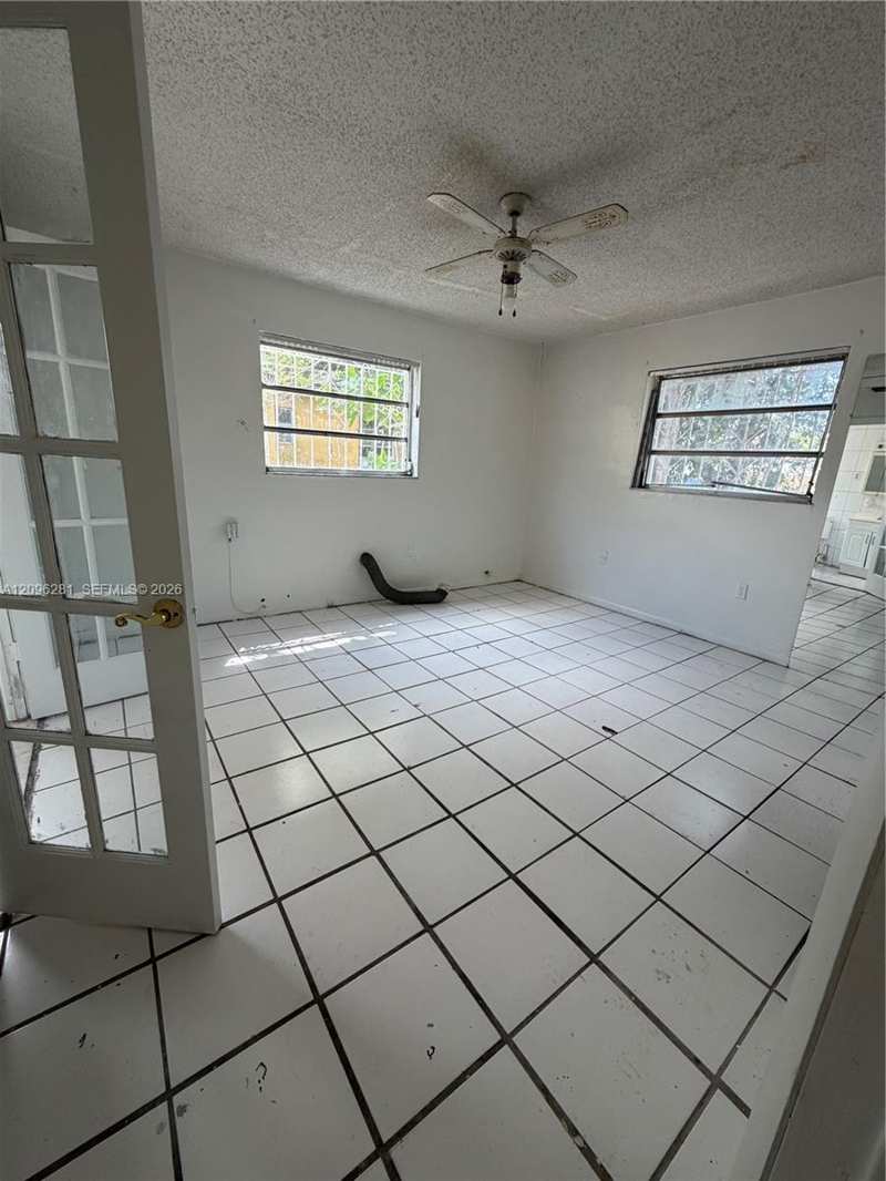4824 NW 15th Ct, Miami FL 33142