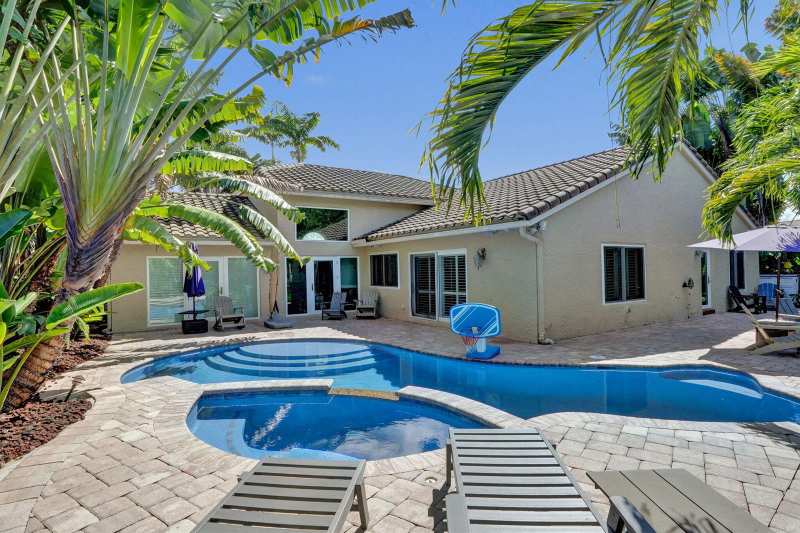 9645 E Tree Tops Court, Davie FL 33328