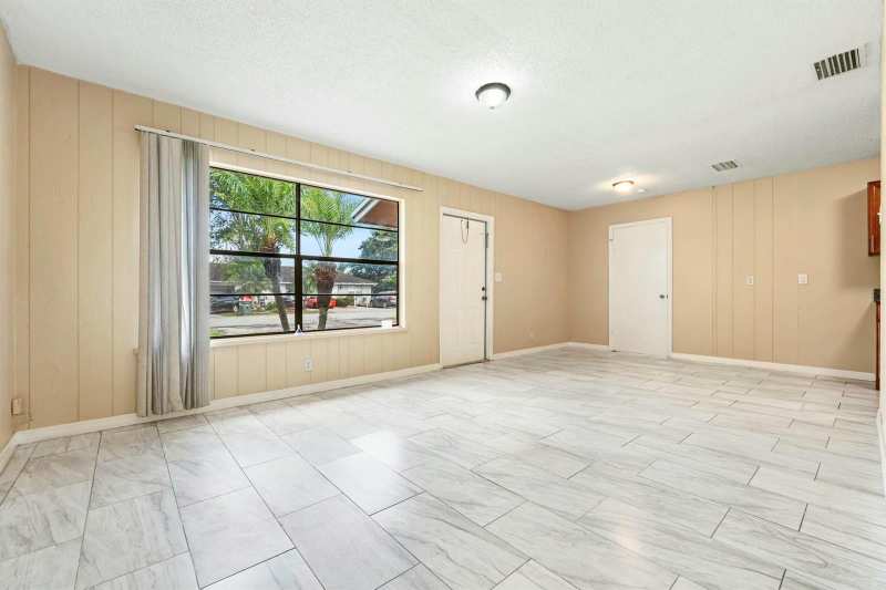 816 NE 22ND Street, Belle Glade FL 33430