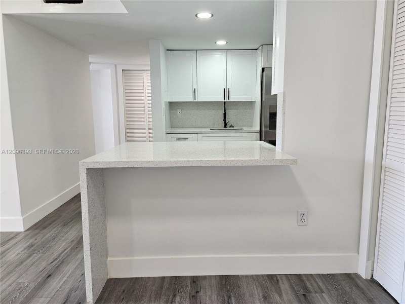 15888 SW 95th Ave # 210, Miami FL 33157