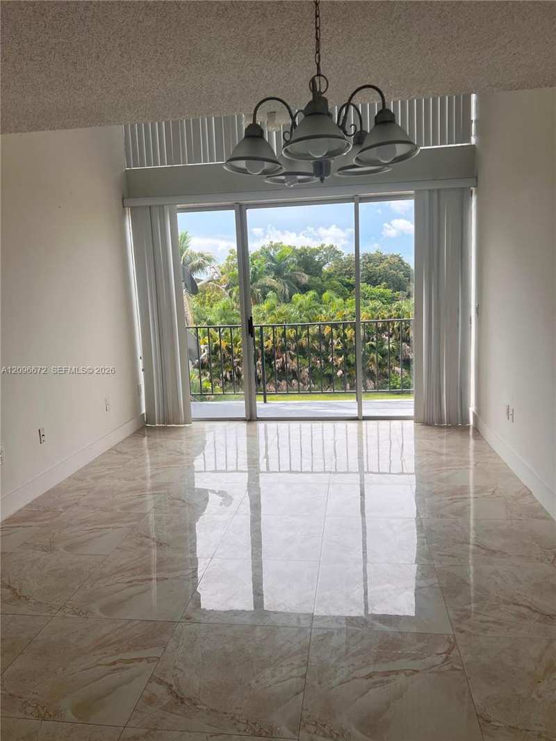 820 NW 87th Ave # 412, Miami FL 33172