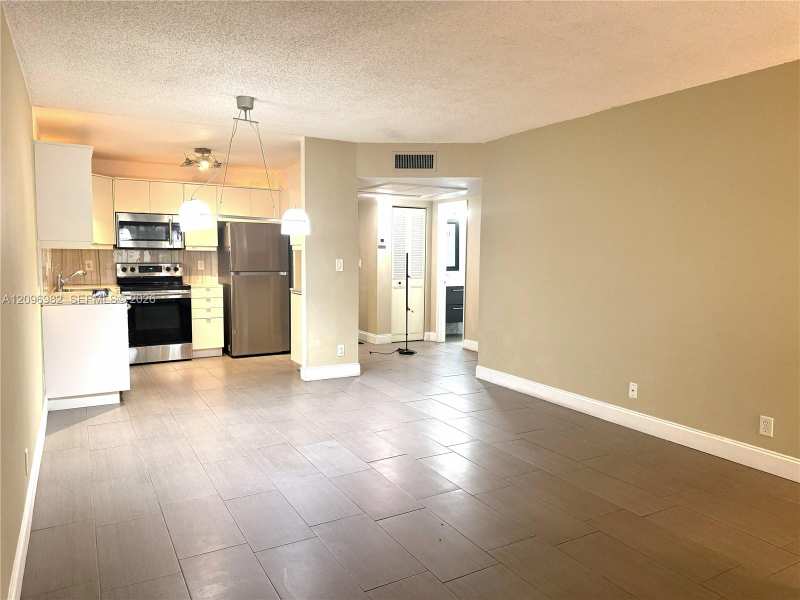 257 S Cypress Rd # 416, Pompano Beach FL 33060