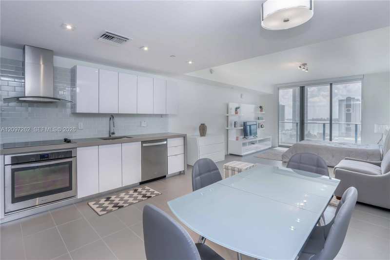 1600 NE 1st Ave # 2003, Miami FL 33132