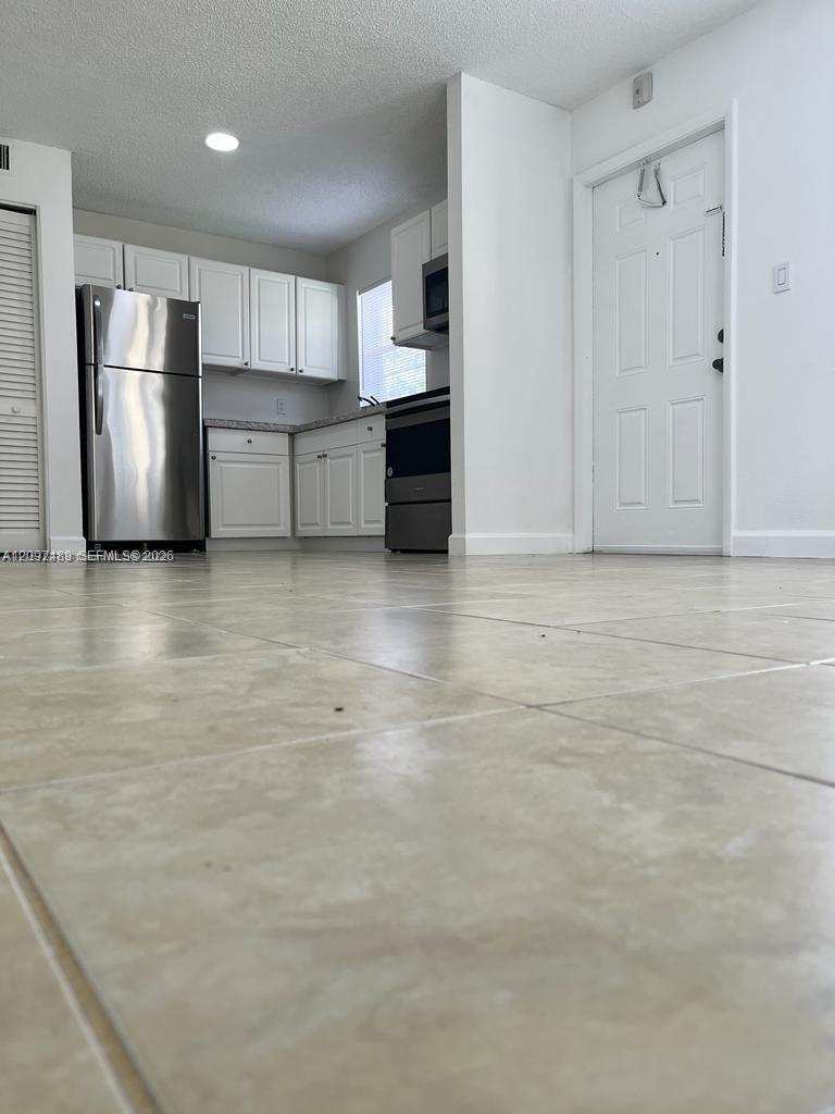 406 Lakeside Dr # 117, Margate FL 33063