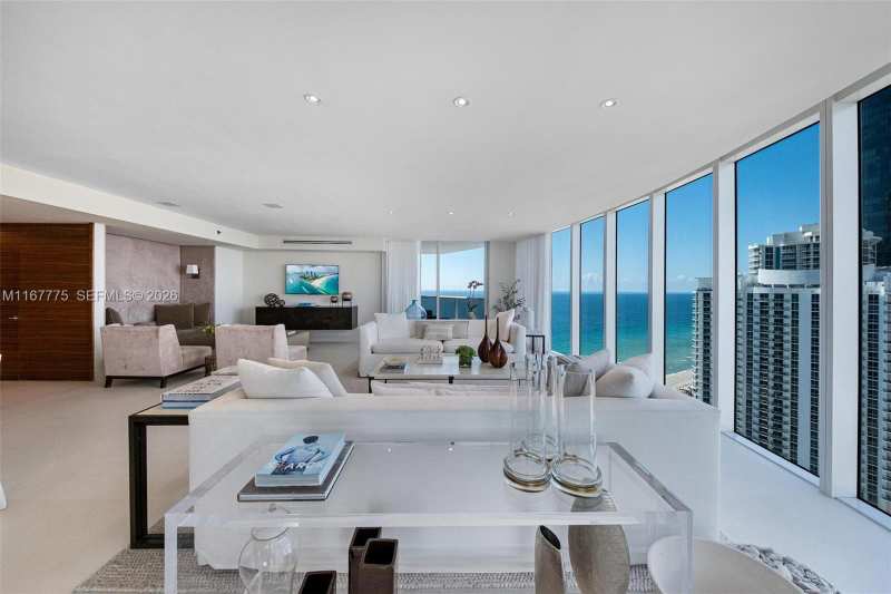 18911 collins ave # 2705, Sunny Isles Beach FL 33160