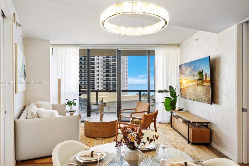 2201 Collins Ave # 811, Miami Beach FL 33139