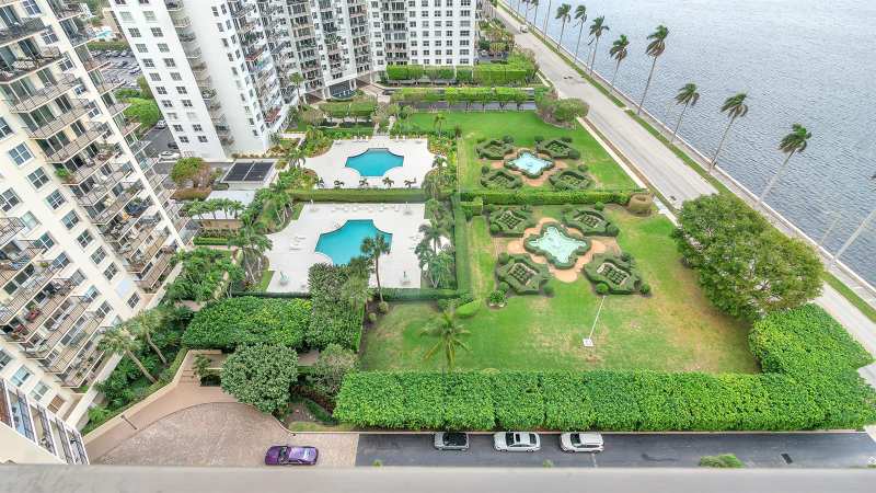 1801 S Flagler Drive # 1804, West Palm Beach FL 33401
