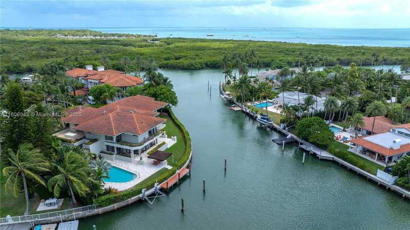 241 Cape Florida Dr, Key Biscayne FL 33149