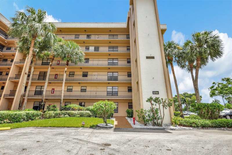 4700 W Lucerne Lakes Boulevard W # 507, Lake Worth FL 33467