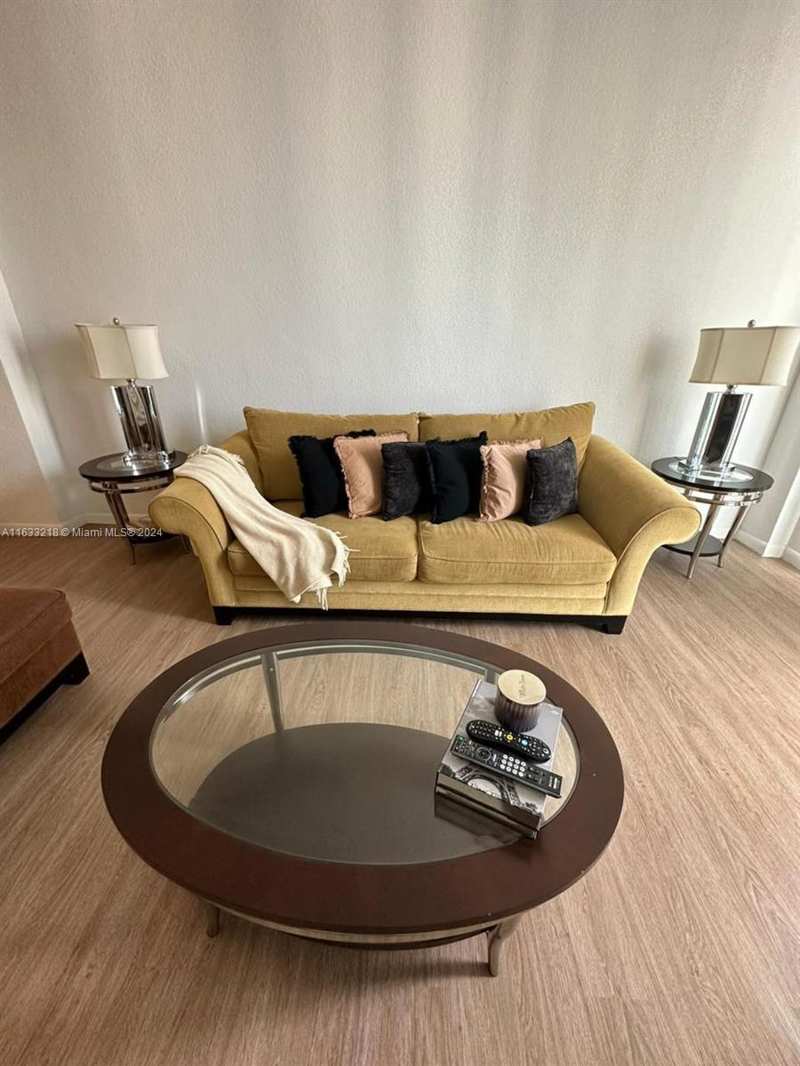19380 Collins Ave # 7, Sunny Isles Beach FL 33160