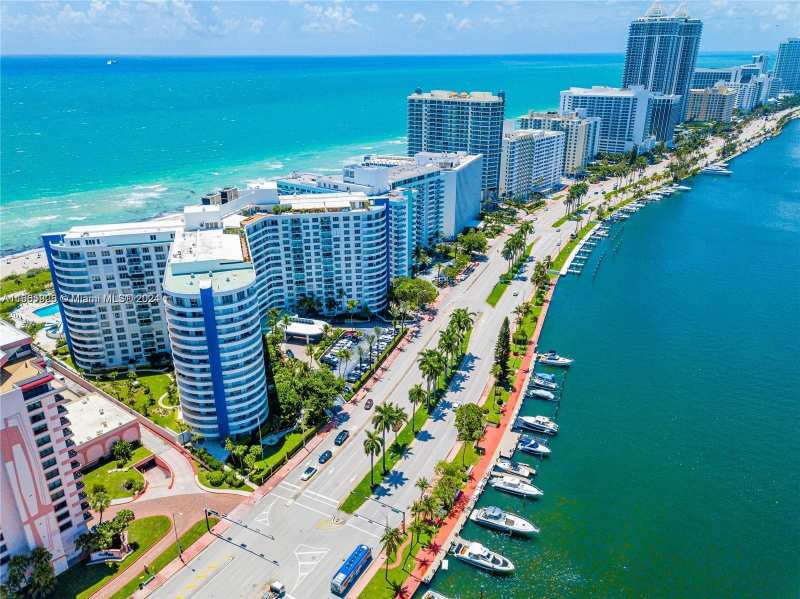 5161 Collins Ave # 405, Miami Beach FL 33140