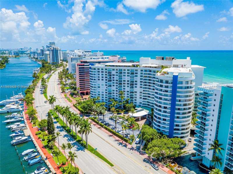 5161 Collins Ave # 405, Miami Beach FL 33140