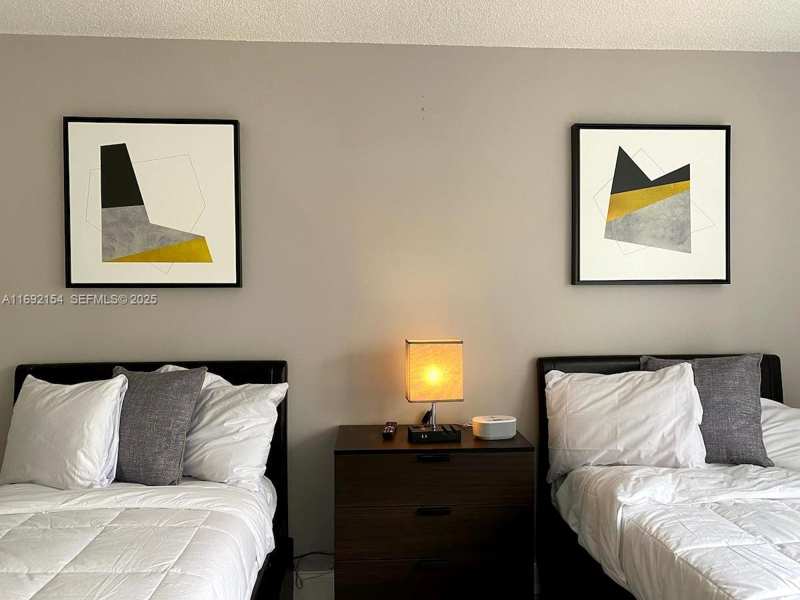 19999 E Country Club Dr # 1403, Aventura FL 33180