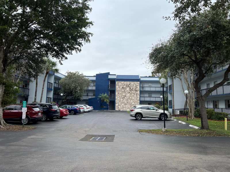 3220 Holiday Springs Boulevard # 210, Margate FL 33063