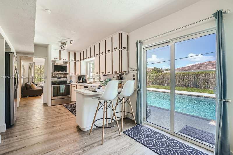 3830 NE 22nd Ter, Lighthouse Point FL 33064