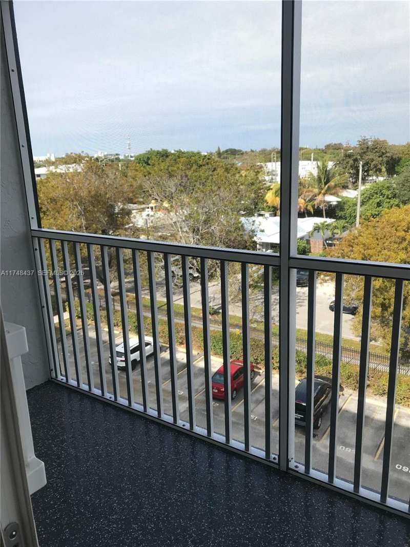 16950 W Dixie Hwy A631 Hwy # 631, North Miami Beach FL 33160