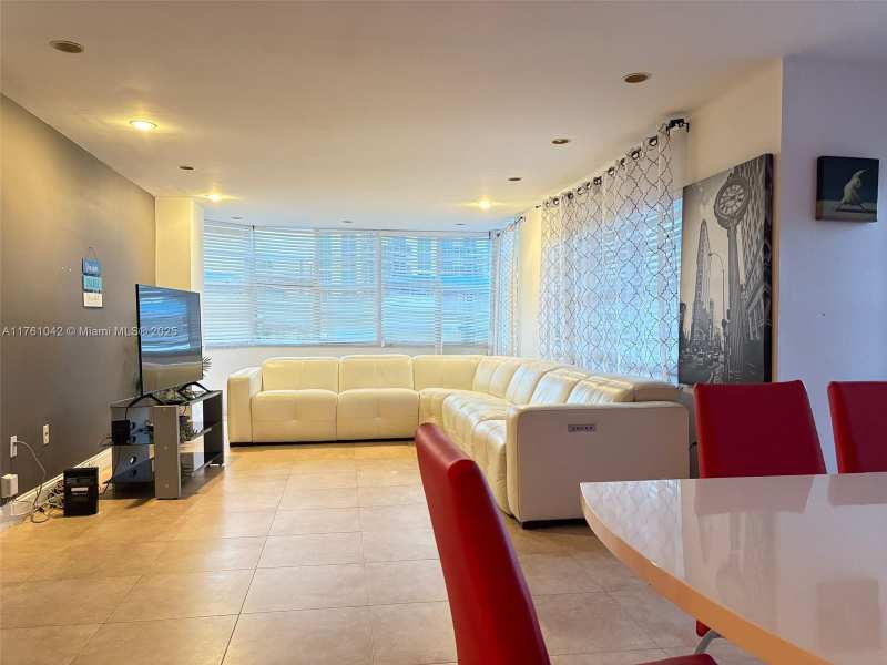 1965 S Ocean Dr # 2F, Hallandale Beach FL 33009
