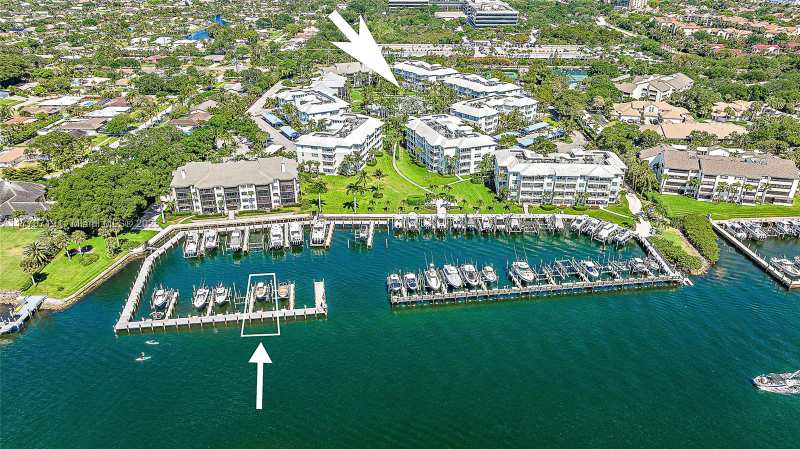 1015 S Bay Colony Drive S Slip 17, Juno Beach FL 33408
