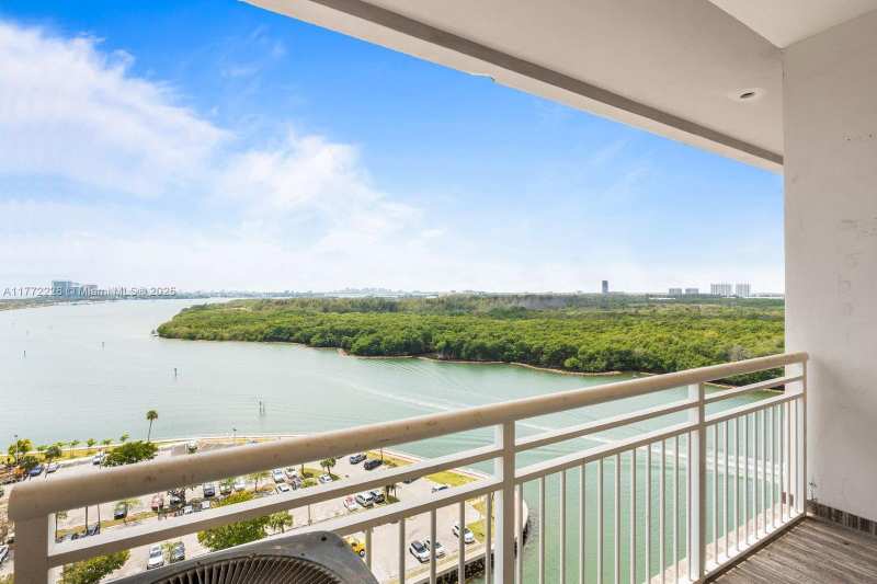 400 Kings Point Dr # 1607, Sunny Isles Beach FL 33160