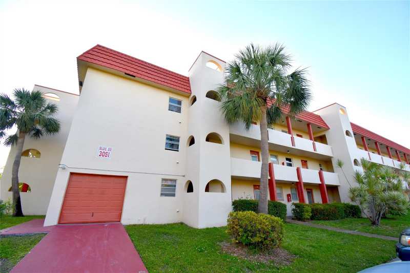 3051 Sunrise Lakes Drive # 311, Sunrise FL 33322