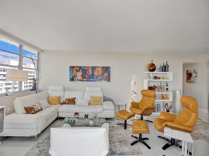 18011 Biscayne Blvd # 1904, Aventura FL 33160