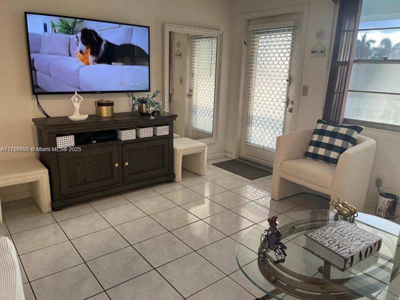 17 Westbury # 17, Deerfield Beach FL 33442