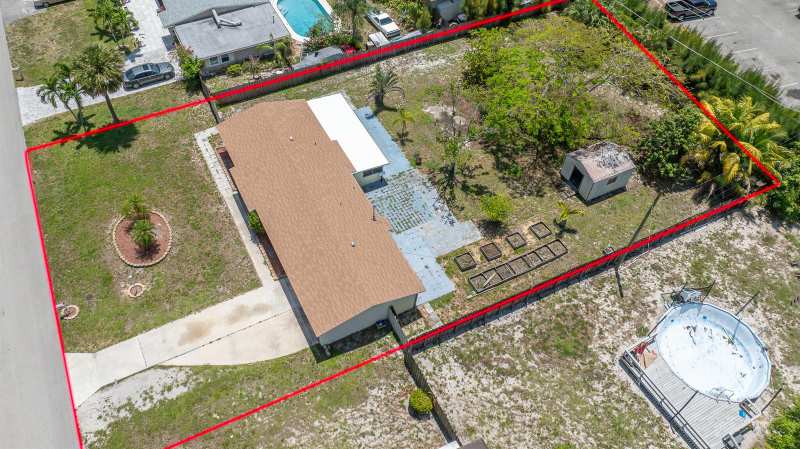 3180 Carol Avenue, Palm Springs FL 33461
